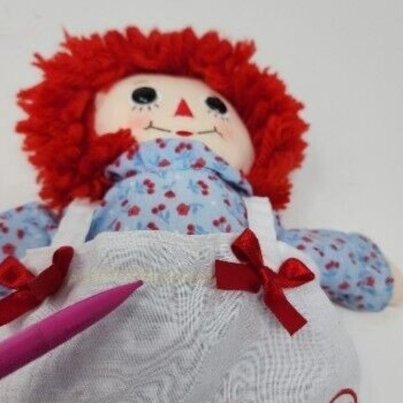Raggedy‎ Ann Classic American Doll Hasbro Handmade By Aurora 13.5” Plush 2012 - Picture 7 of 9